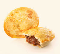 Beef & burgandy Pie